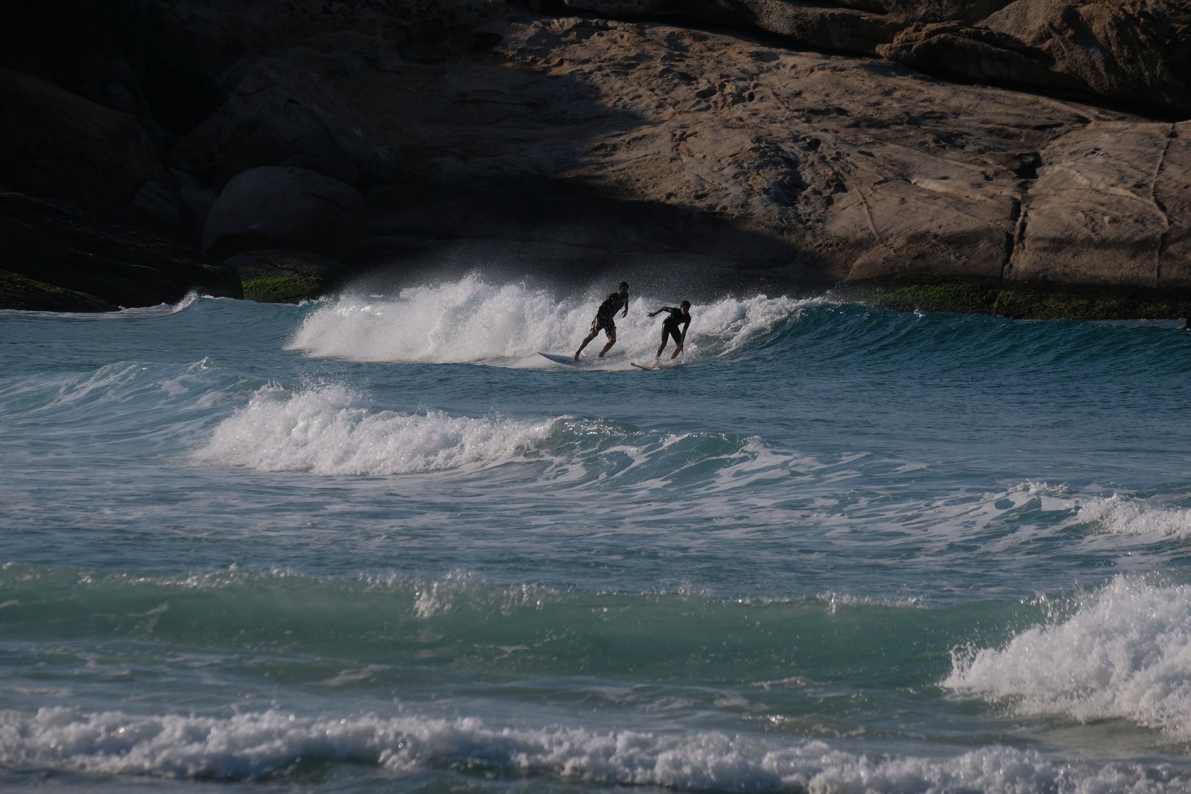 Load video: Cinematic ocean background video for Esanmade&#39;s tech store homepage. Inspiring freedom, clarity, and global connection.